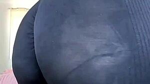 milf in sheer leggings getting a close-up view 😍