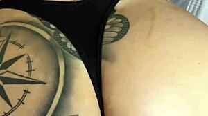 colombian desk flash with stunning natural tits