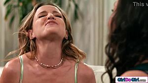 Petite Small 18+ Tits Milf Footfucks Her Blonde Neighbors Pussy