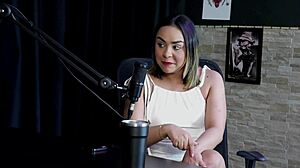 Nands Ninfetinha Sheer Red's Bisexual Group BDSM Adventure In Homemade Videos!