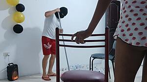 I saw the employees having an erotic scene at work while cleaning the office.