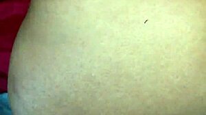 i play with vibrator then pee on myself