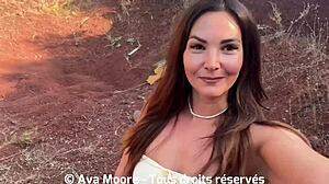 Belle Amatrice Française Se Fait Baiser Par Un Groupe D'Inconnus Dans Les Bois!