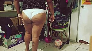 bbw gordita mexicana cleaning the room voyeur style