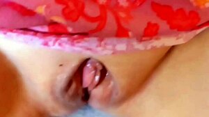 Maturemons spreads big plump meaty cunt