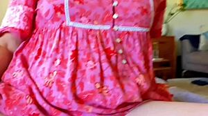 Maturemons spreads big plump meaty cunt