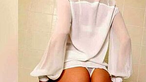 Mommy's Big Ass Drives Me Wild