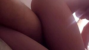 mujer delgada y culona le gusta coger con monster cock 😏