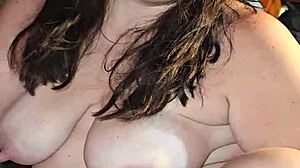 Milf Orgasms from Cum on Her Foot