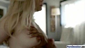 Pregnant Karla Kush starts her morning routine.