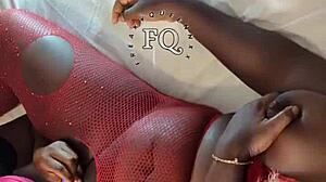 Stepmom And Stepdaughters In Lesbian Threesome