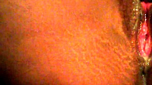 this red bone has a wet big booty and pussy 😘