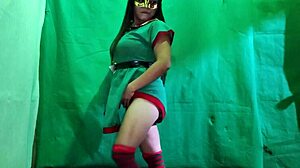 I'm a hot latina elf waiting for a dirty man to dominate my vagina on christmas eve