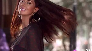 Sexy Redhead Milf Jaime Edmondson Strips Naked Outdoors