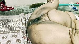 Desi moms dive into muff with lover 😏