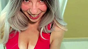 my curvy girlfriend mimics mom's style in taboo skirt play