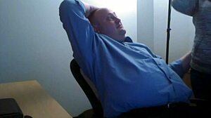 Jenny gives oral main with gagging and deepthroat!