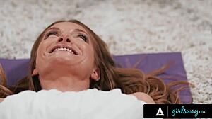 MILF Silvia Saige Rewards Stepbae Liz Jordan With Kissing, Muff Diving, And Fingering