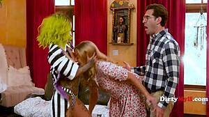 PUSSYJUICE UNLEASHED IN GARAGE FUCKING PARODY!