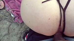 Gostosa Caminha De Calcinha Fode Na Praia Por Dinheiro