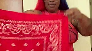 Spider girl shabrim cosplays stripping until 28