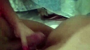 Paloma Veiga enjoys relaxing weekend with cold beer