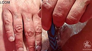 i shave my wet pussy in the bathroom, it's so hairy