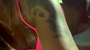 neg�o tirou a capa e me leitou na rua com crossdressing