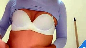 I jerk off as a hot trans with small tits