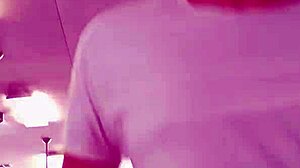 simple selfie clip of enjoying exercise in the gym