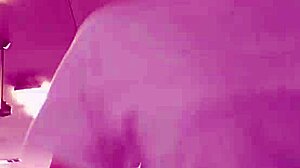 simple selfie clip of enjoying exercise in the gym