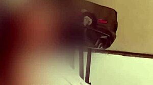 Shaking ass on vibrator leads to wild squirting fountain