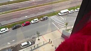 fui ao shopping e ela me chupou com suas tetas grandes