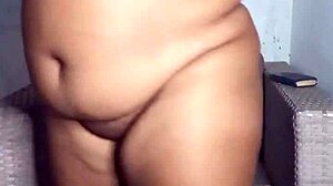 crente safada da bunda grande e buceta gostosa ficou com tes�o lendo a b�blia 😏