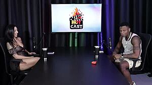 medindo o tamanho da bunda da morena gostosa e o resultado foi will mastro sheer red