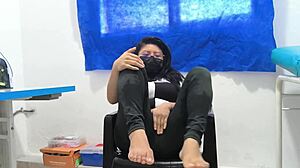 Cholita Reveals Her Shaved Pussy in Curvy Ass Shaking Display