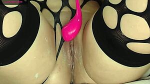 Blonde Squirt A Lot on Webcam