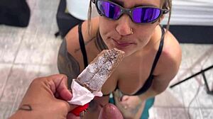 enganei minha meia-irm� testando sabores duvido voc�s n�o gozar em um minuto com isso que ela faz