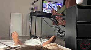 guy jerks off secretly and shows me