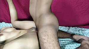 Love creampie, skinny girl orgasms with lover at home!