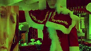 granny carmen enjoys dildo orgasms