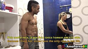 Minha sagrada esposa sozinha com o sobrinho posti�o e seu pau grande