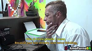 Minha sagrada esposa sozinha com o sobrinho posti�o e seu pau grande