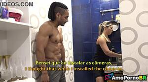 Minha sagrada esposa sozinha com o sobrinho posti�o e seu pau grande