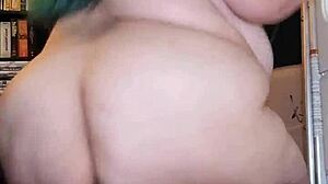 bbw amateur riding torso with dildo in homemade ass shaking scene