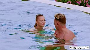 Mia splits flexible for gymnastics instructor fuck 😏