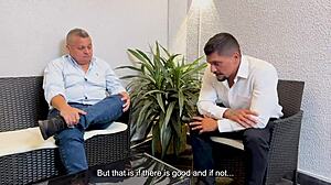 丰满熟女主妇粗暴肏丈夫最好的朋友