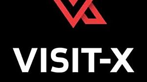 i feel so horny when my german girlfriend fingers my pussy secretly in the field