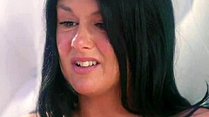 Milana Ricci seduces Sienna Rae in stepfamily squirt fun 😏