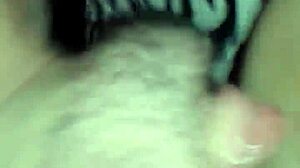 Πίπα γκόμενας ρουφάει φίλο ερασιτεχνικό homemade κοντινό.